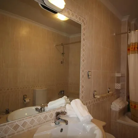 T1 Da Rocha D Quixote A *